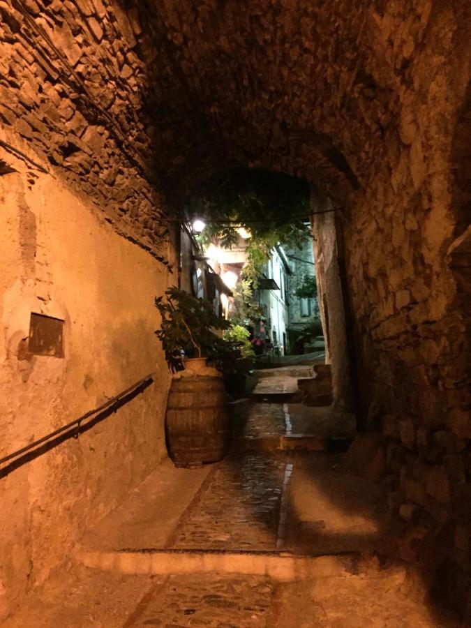La Finestrella Di Montalto Locanda Badalucco Exterior foto