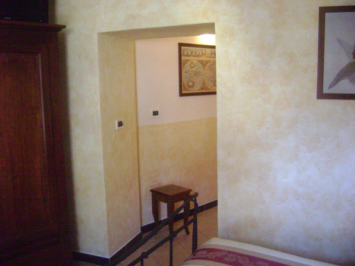 La Finestrella Di Montalto Locanda Badalucco Exterior foto