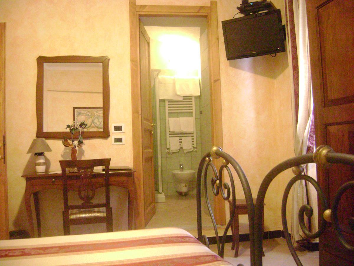 La Finestrella Di Montalto Locanda Badalucco Exterior foto